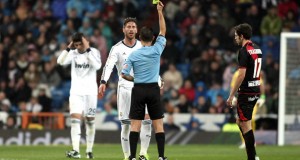 Sergio Ramos jugará en Vallecas con cinco amarillas