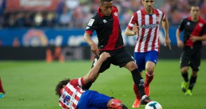 Un hat-trick de Cueva tumba al Internacional