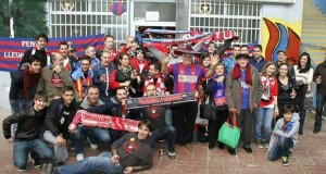 La Delegación de Peñas del Levante premia a la afición del Rayo Vallecano